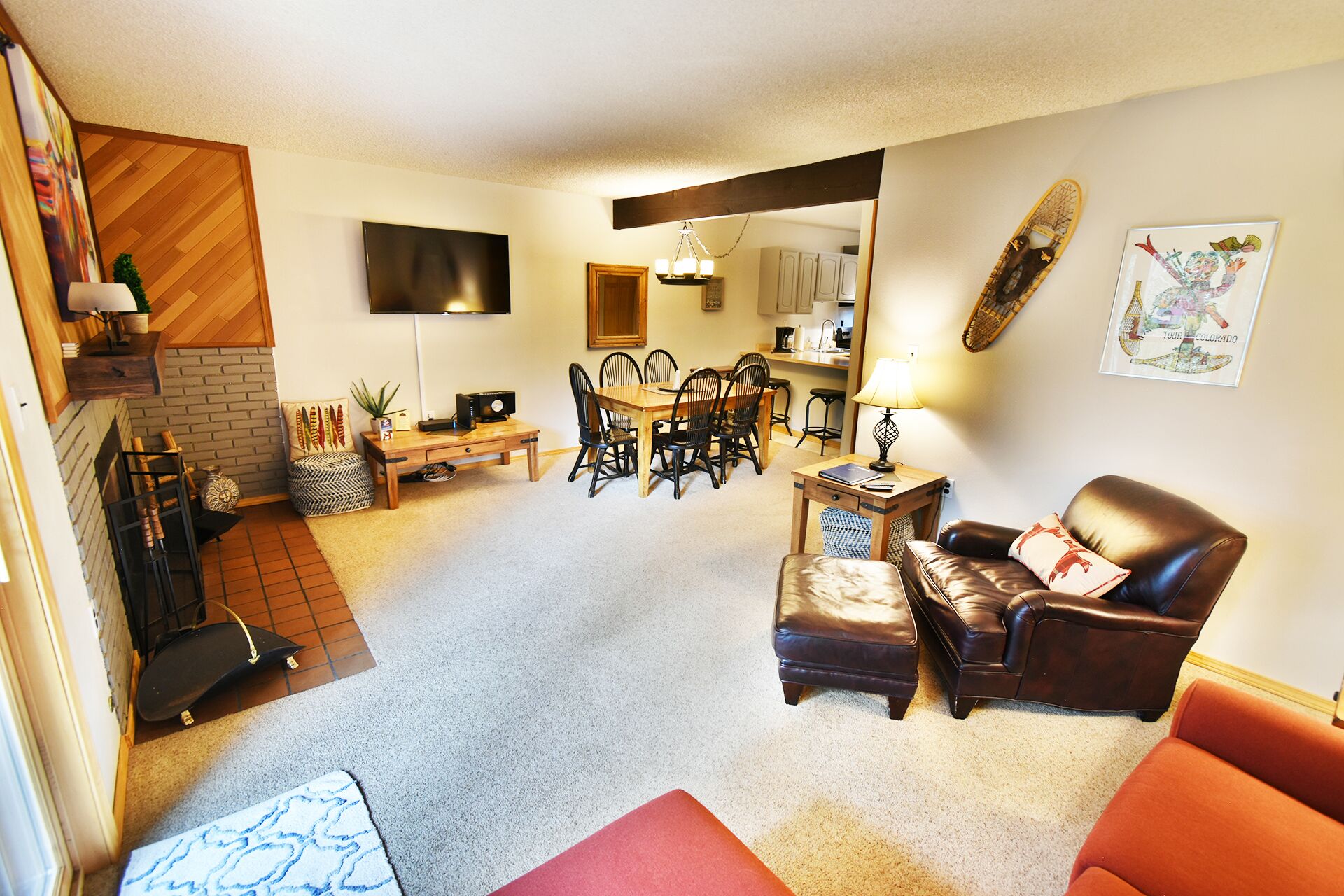 Walk/Shuttle to Keystone, Activities, Dining, Shops, Events. HOA Hot Tub