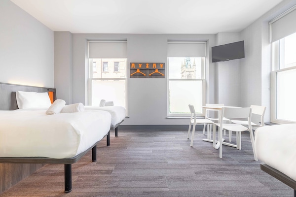Family Quadruple Room | 1 bedroom, soundproofing, iron/ironing board, free WiFi