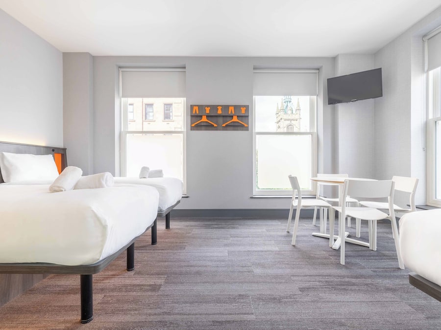 Family Quadruple Room | 1 bedroom, iron/ironing board, free WiFi, bed sheets