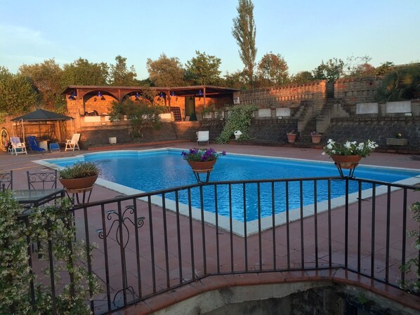 Outdoor pool - Pit Stop (Campagnano di Roma)