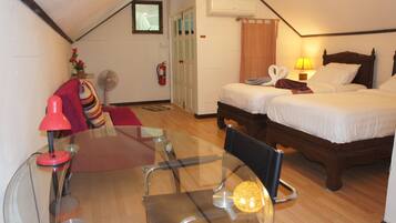 Room E | Servicio de la habitación