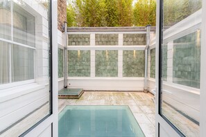 Two Bedroom Executive with Balcony/Terrace | Terrasse/Patio