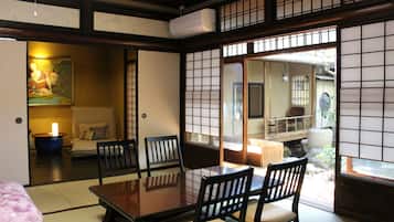 傳統四人房 (Japanese Style) | 客廳