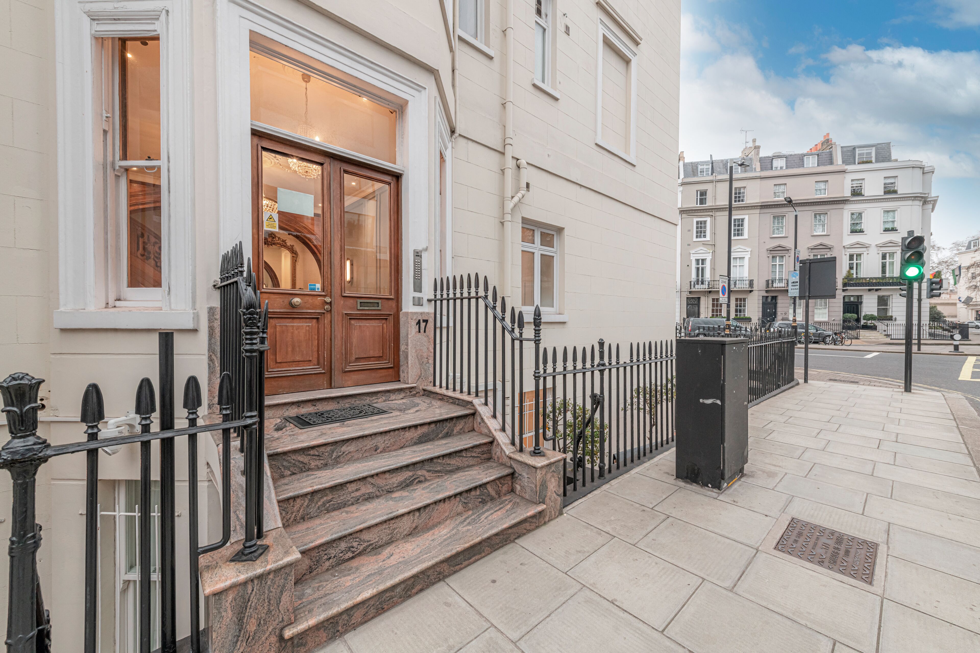 ด้านหน้าที่พัก