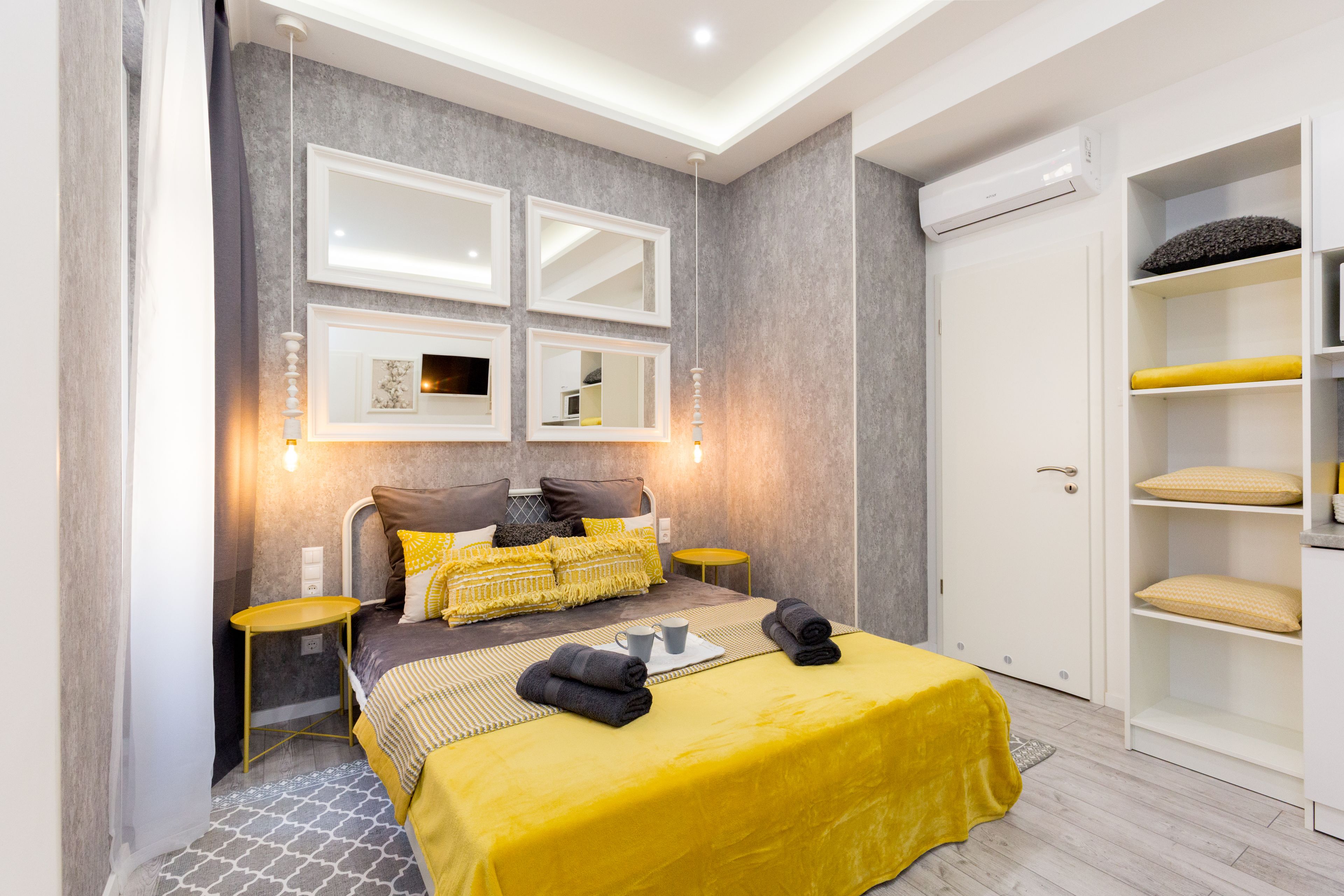 Sistema de insonorización, tabla de planchar con plancha y wifi gratis 