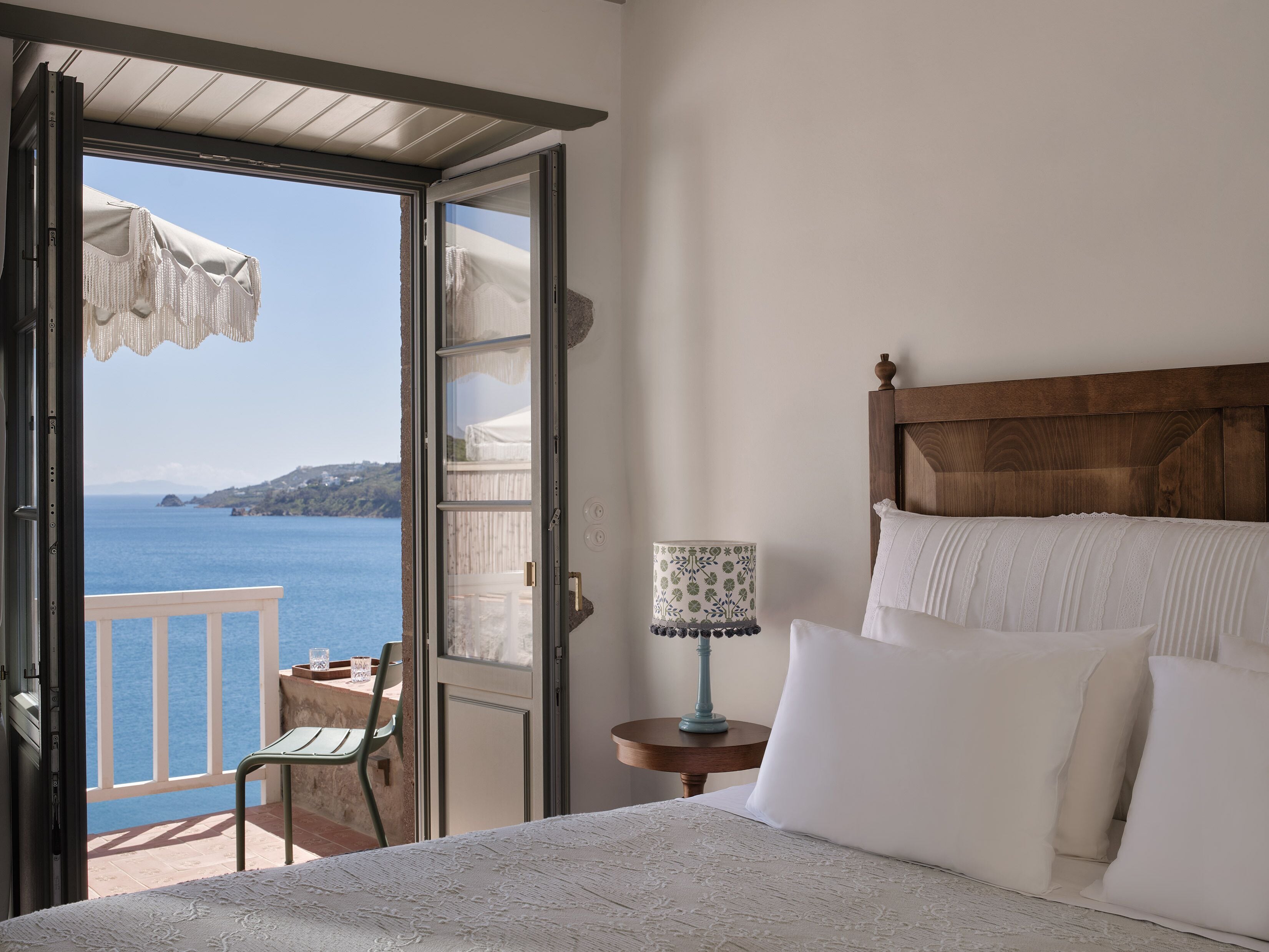 Chambre Standard, 1 très grand lit, vue mer | 1 chambre, literie de qualité supérieure, minibar