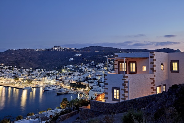 Exterior - Patmos Eye Boutique Hotel & Villas (Patmos)