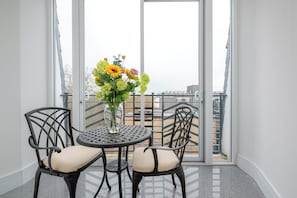 Presidential Penthouse | Terrace/patio