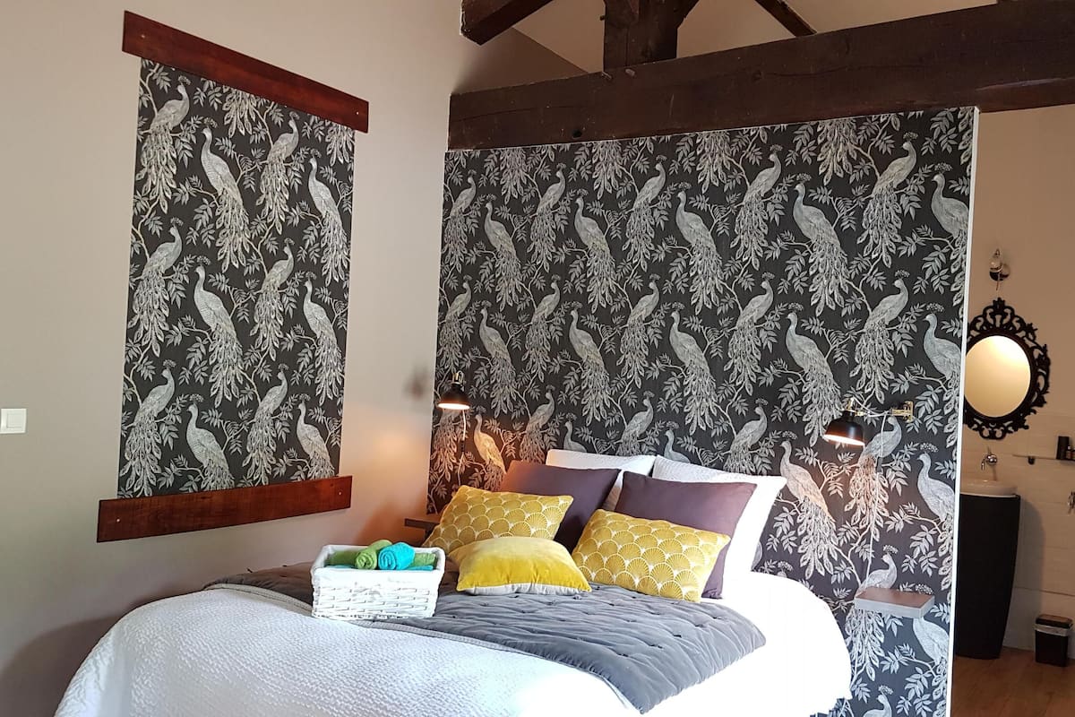 Superior kamer, 1 twee- of 2 eenpersoonsbedden, en-suite badkamer, uitzicht op zwembad (et jardin)