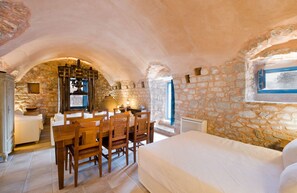 Traditional Studio | Premium bedding, pillow-top beds, in-room safe, desk - Arapakis Historic Castle (East Mani)