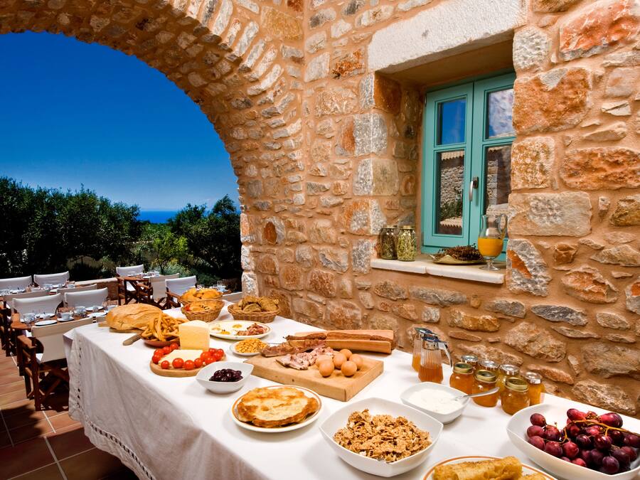 Daily buffet breakfast (EUR 12 per person)