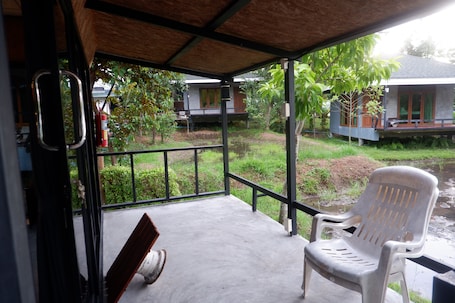 Triple Room | Terrace/patio. Nok Chan Mee Na