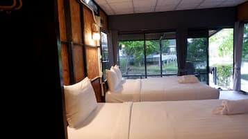 Habitación triple | Wifi gratis y ropa de cama