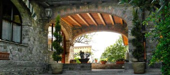 ฟาตโตเรีย จูนาสโก