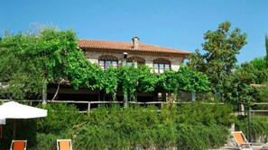 Front of property - Fattoria Giunasco (Bagnone)