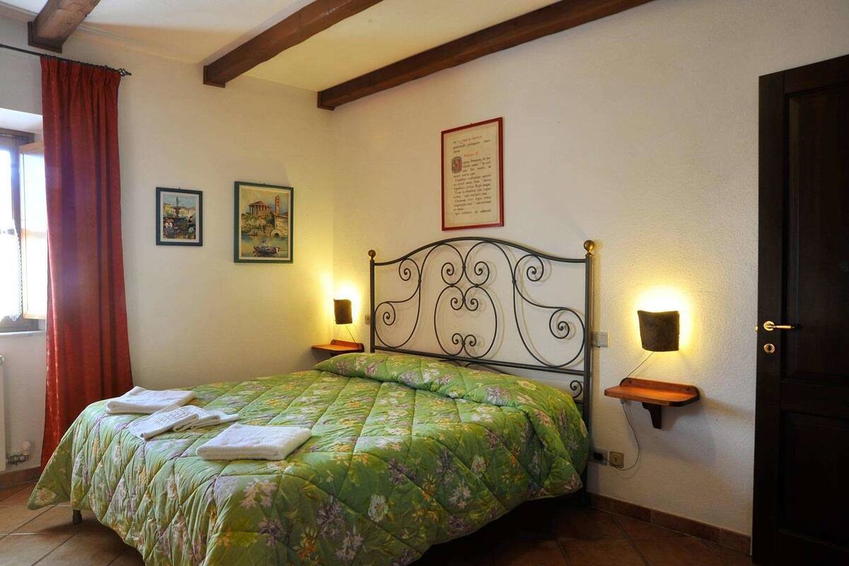 In-room safe, desk, free WiFi, individually decorated