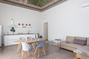 Ferienhaus, 1 Schlafzimmer | Wohnbereich | Flachbildfernseher