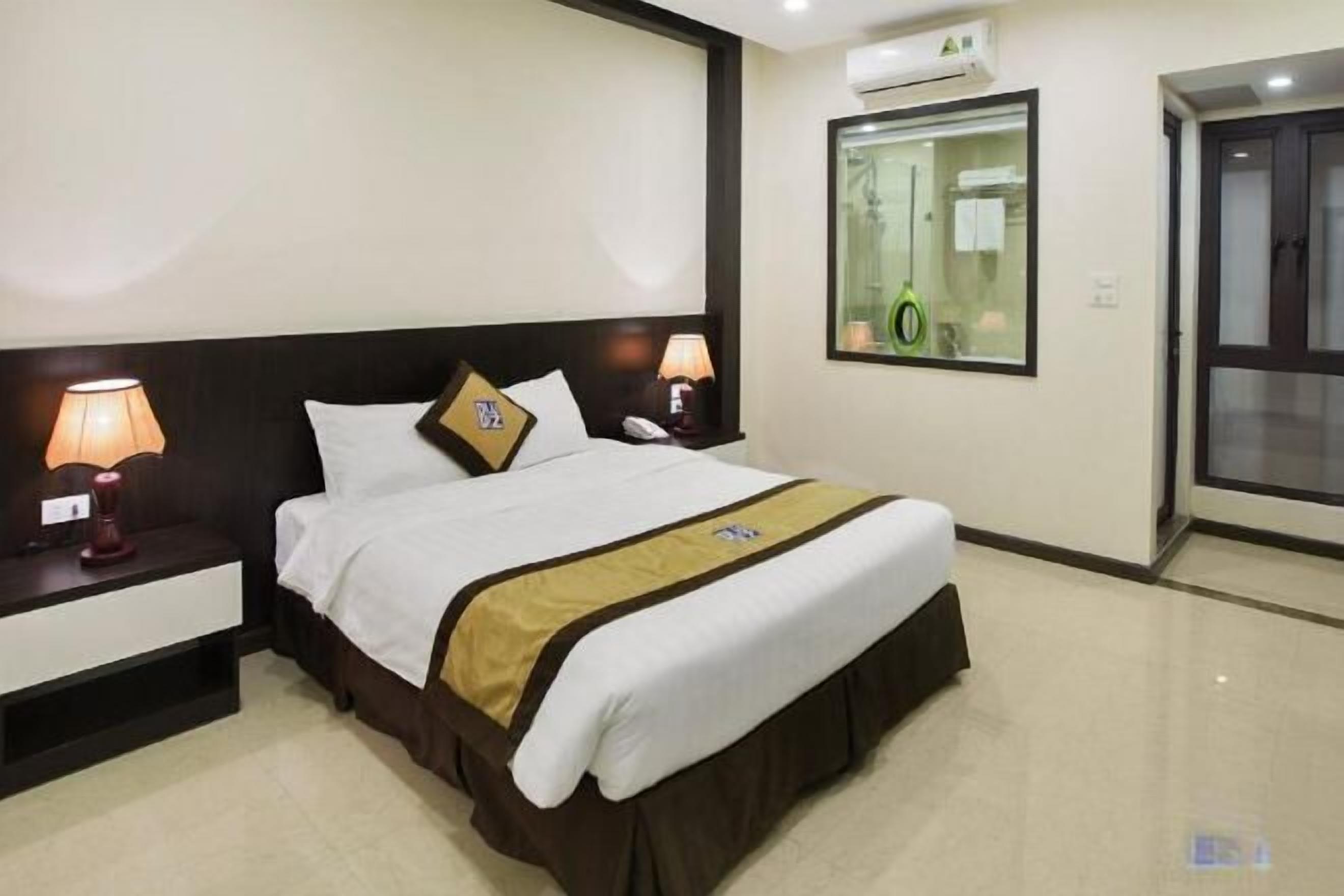 Minibar, in-room safe, desk, blackout drapes