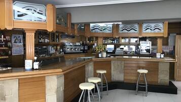 Bar (en la propiedad)