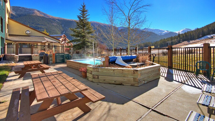 Fp200h Foxpine Inn Hotel Room Condo