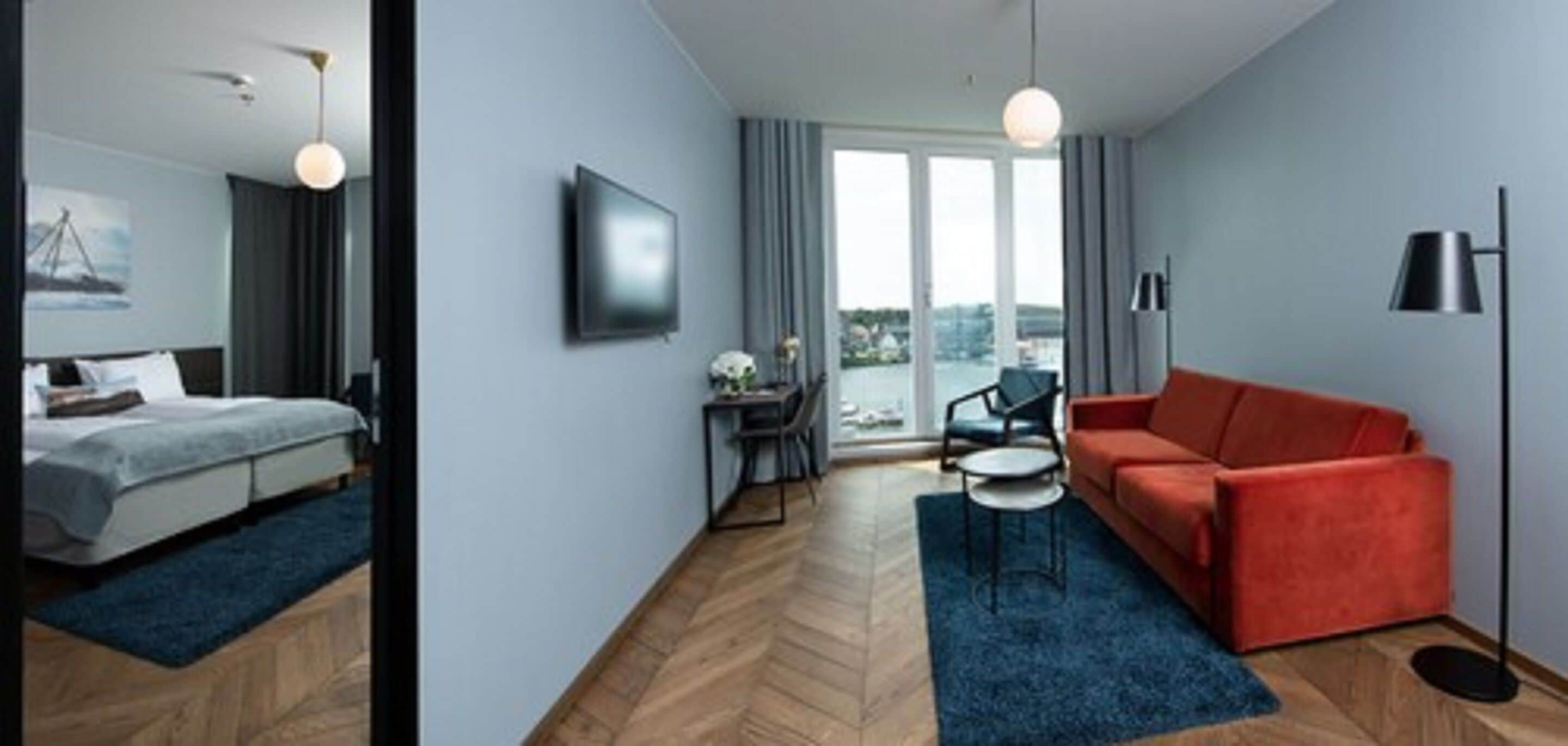 suite | 1 bedroom, premium bedding, pillow-top beds, desk