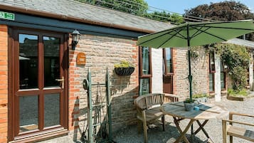 Cottage, 2 Bedrooms (Honeypot) | Balcony