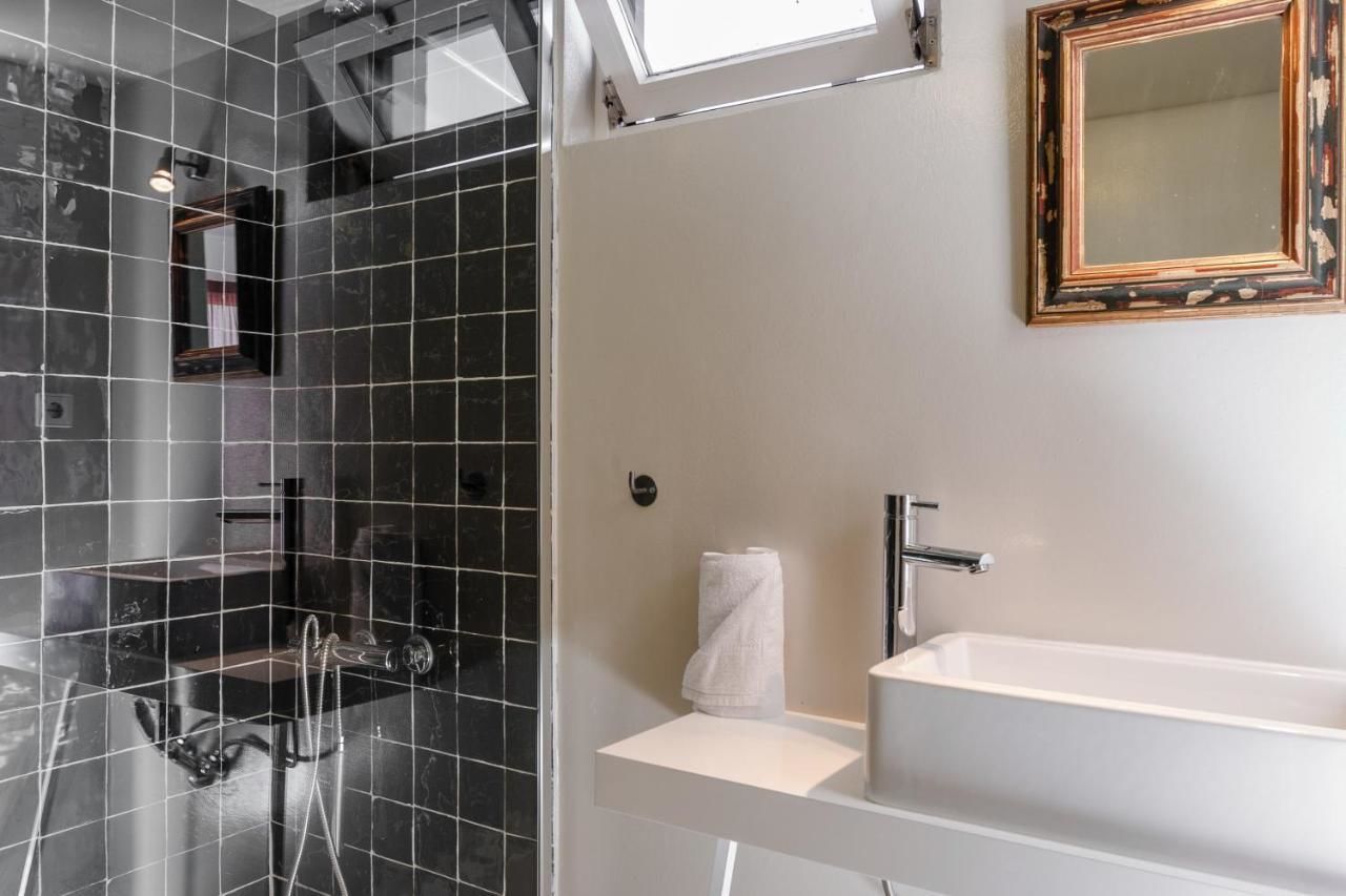 Superior Double Room | Bathroom | Shower