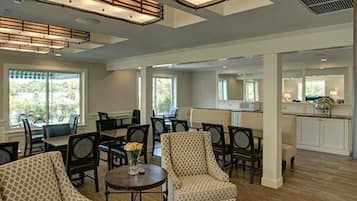 Desayuno continental incluido todos los días