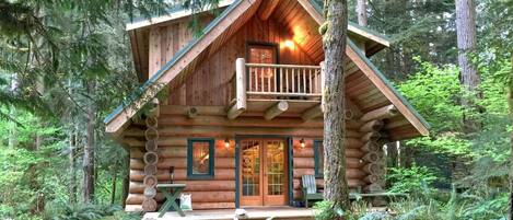Cabin, 2 Bedrooms | Exterior