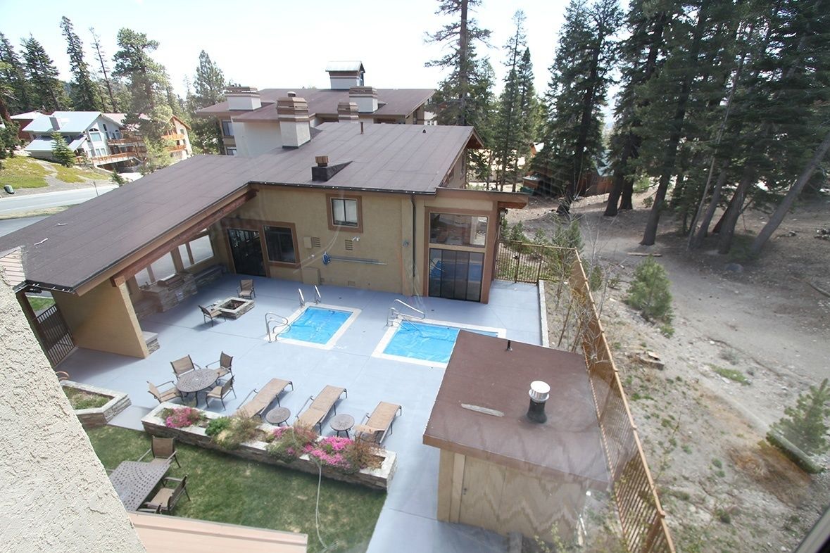 Condo, 2 Bedrooms | Exterior