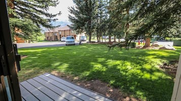 Townhome, 1 Bedroom | Property grounds