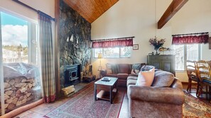 Lejlighed - 2 soveværelser | Opholdsområde | Fladskærms-tv