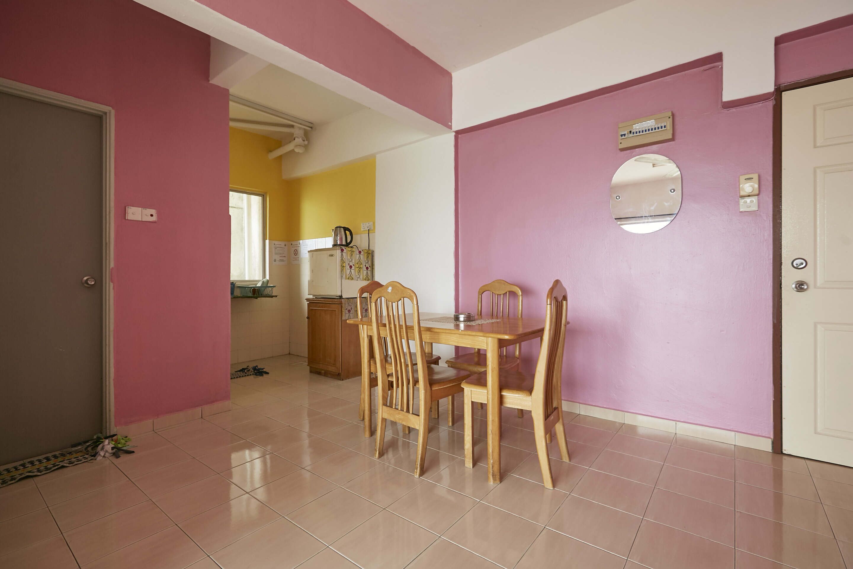 Apartamento básico, 1 quarto | Sala de jantar