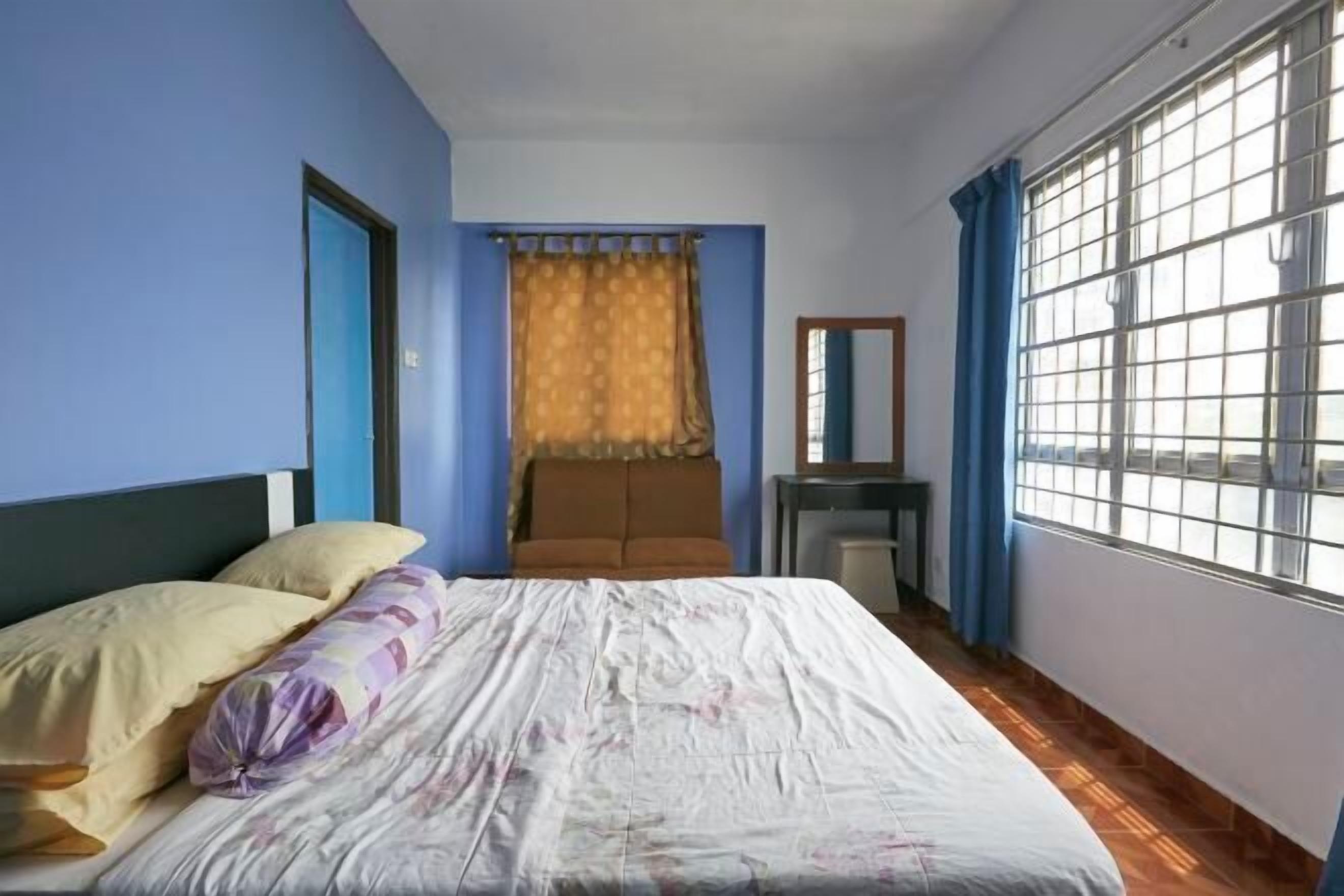 1 Schlafzimmer, individuell dekoriert, individuell eingerichtet