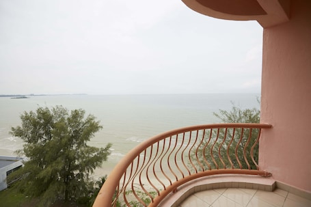 Basic Apartment, 1 Bedroom | Balcony view. JC Sunshine Bay Resort Port Dickson