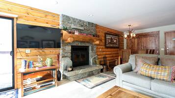 Condo, 1 Bedroom | Living room | TV