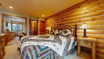 Condo, 1 Bedroom | 1 bedroom, WiFi (free), bed sheets