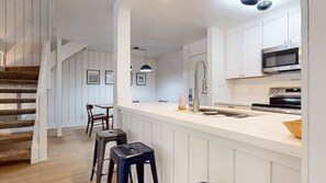 Condo, 2 Bedrooms | Private kitchen | Fridge, microwave, dishwasher, coffee/tea maker - Summit #14 3 Bedroom Condo (Mammoth Lakes)