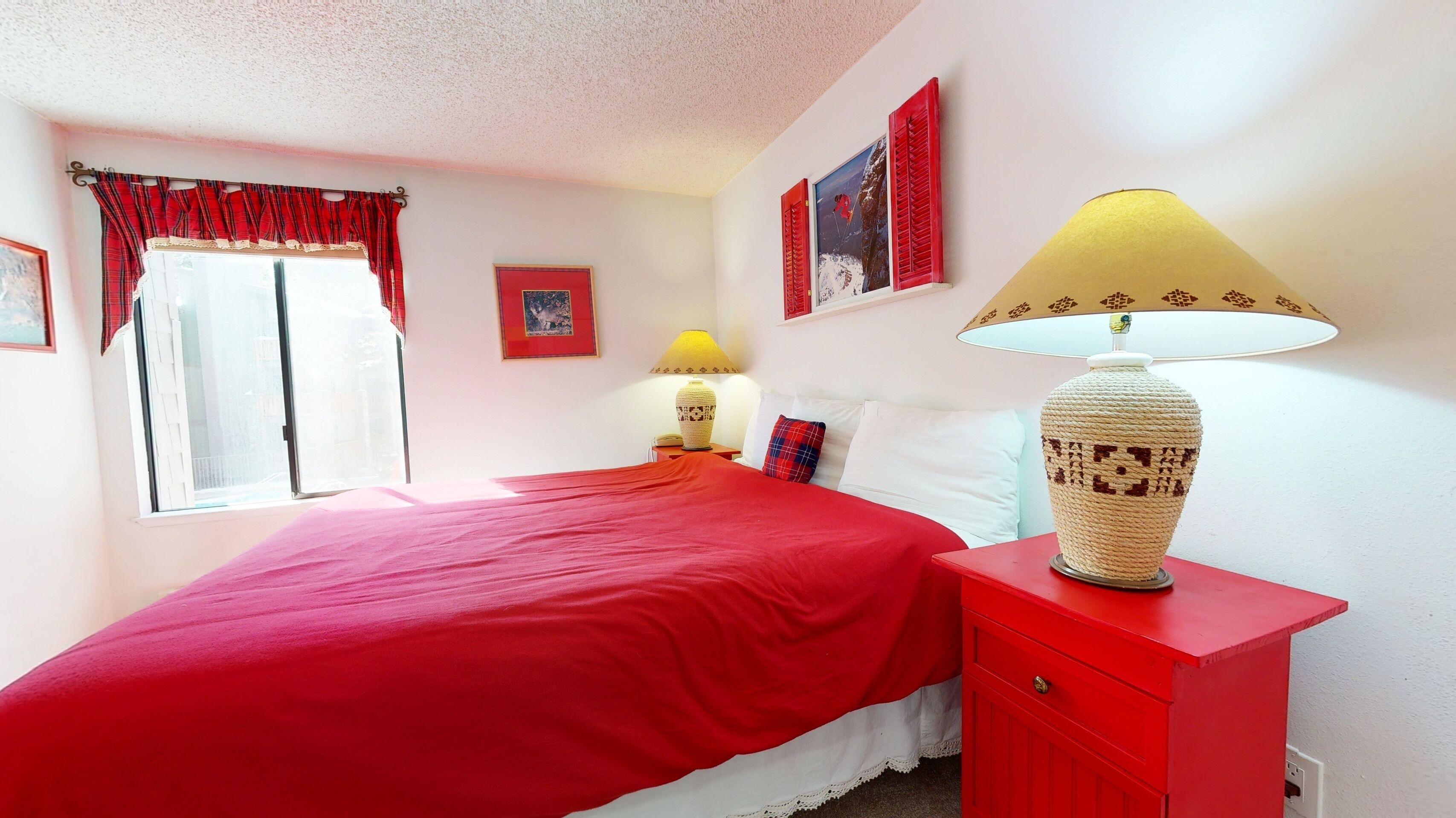 Condo, 1 Bedroom | 1 bedroom, iron/ironing board, WiFi (free)