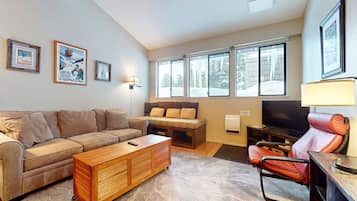 Leilighet, 1 soverom | Oppholdsområde | Smart-TV