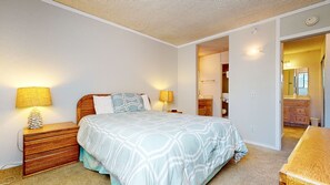 Condo, 2 Bedrooms