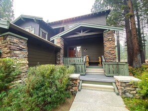 Townhome - 4 sovrum | Exteriör