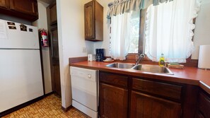 Condo, 1 Bedroom | Private kitchen - Wildflower #42 2 Bedroom Condo (Mammoth Lakes)