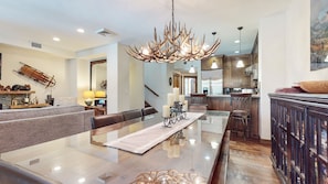 Townhome, 4 Bedrooms | Private kitchen