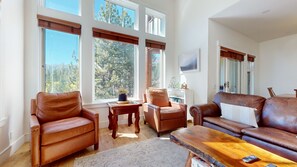 Townhome, 4 Bedrooms | Interior - Juniper Crest Townhomes (Mammoth Lakes)