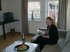 Flat-screen TV - Heidehotel Gut Landliebe (Südheide)