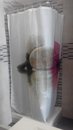 Premium Double Room | Bathroom | Free toiletries, towels - Hostal Ocaña Manilva (Manilva)