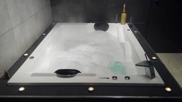 Suite (Jacuzzi) | Bubbelbad