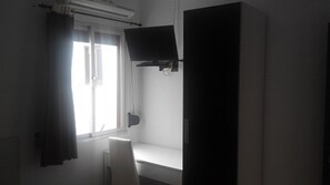 Single Room | Room amenity - Hostal Ocaña Manilva (Manilva)