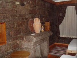 Standard Double or Twin Room | Desk, free WiFi